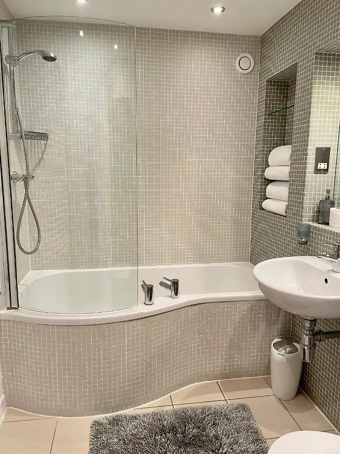 Edinburgh Penthouse 101 Apartment